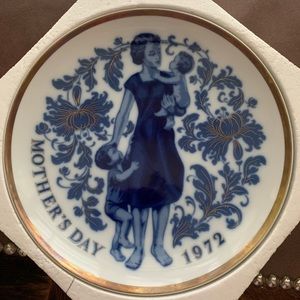 MOTHER’S DAY VTG Santa Clara 1972 Plate W/Box